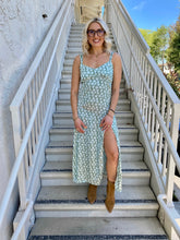 Load image into Gallery viewer, Jaylee Floral Maxi Dress
