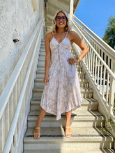 Load image into Gallery viewer, Sunny Days Midi Dress