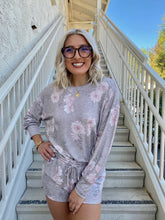 Load image into Gallery viewer, Izzie Floral Shorts