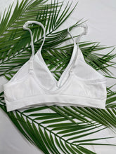 Load image into Gallery viewer, Seamless V-Neck Bra in White