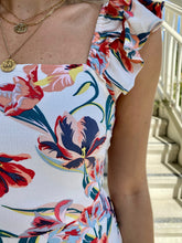 Load image into Gallery viewer, Sweet Escape Maxi Dress