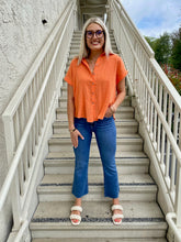 Load image into Gallery viewer, Solana Short Sleeve Button Down