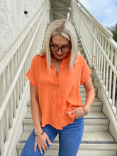 Load image into Gallery viewer, Solana Short Sleeve Button Down