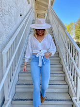 Load image into Gallery viewer, Forever Love Crop Blouse