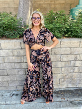 Load image into Gallery viewer, Reese Printed Pants
