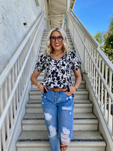 Load image into Gallery viewer, Blissful Blouse