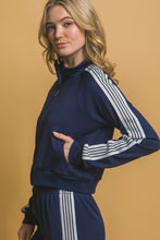 Load image into Gallery viewer, Sporty Zip Up
