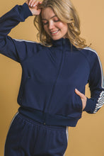 Load image into Gallery viewer, Sporty Zip Up
