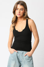 Load image into Gallery viewer, Easy Wear Tank in Black
