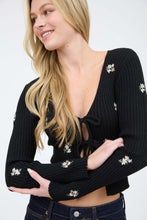 Load image into Gallery viewer, Beso Floral Tie Sweater
