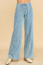 Load image into Gallery viewer, April Pant in Denim
