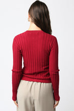 Load image into Gallery viewer, Chicago Sweater Top In Burgundy
