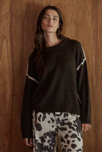 Load image into Gallery viewer, Fall Lovers Sweater
