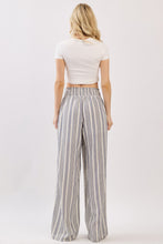 Load image into Gallery viewer, Ocean Breeze Flowy Pant
