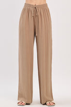 Load image into Gallery viewer, Fall Time Flowy Pant
