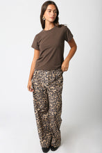 Load image into Gallery viewer, Archie Vintage Tee in Brown
