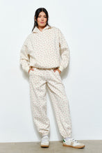 Load image into Gallery viewer, Cherry Sweat Pant
