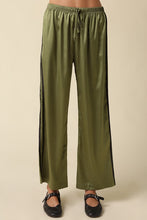 Load image into Gallery viewer, Meet Me In October Pant in Green

