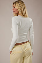 Load image into Gallery viewer, Taylor Button Long Sleeve
