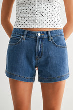 Load image into Gallery viewer, Aspen Lightweight Short in Denim
