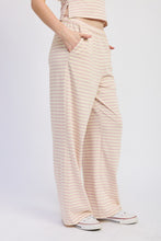 Load image into Gallery viewer, Weekend Lover Pant In Pink
