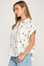 Load image into Gallery viewer, Palm desert Button Up
