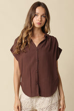 Load image into Gallery viewer, Hazel Linen Button Up in Brown
