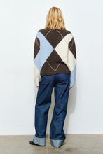 Load image into Gallery viewer, Magic Sweater
