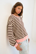 Load image into Gallery viewer, Capri Sun Crewneck in Brown
