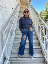 Load image into Gallery viewer, Arlo Ribbed Stitched Top
