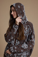 Load image into Gallery viewer, Pine Hoodie Sweater
